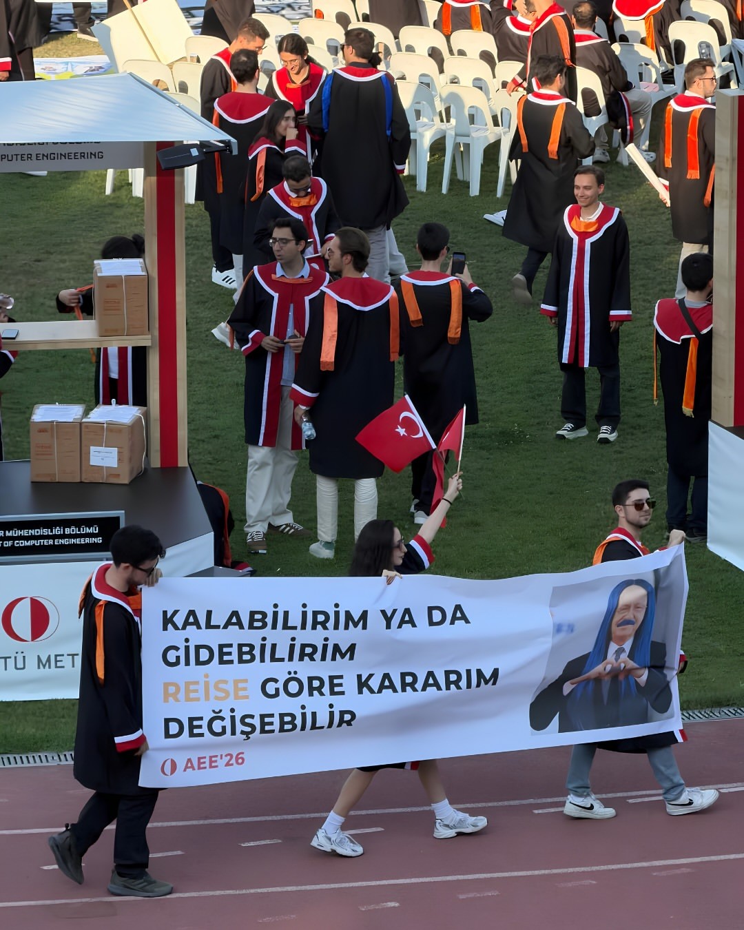 "Dörd il elektrik oxudum, sadəcə bir dəfə vuruldum" - FOTOLAR